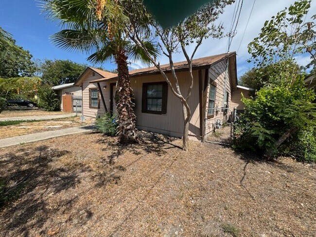 Primary Photo - Nicely Remodeled Southside San Antonio Hom...