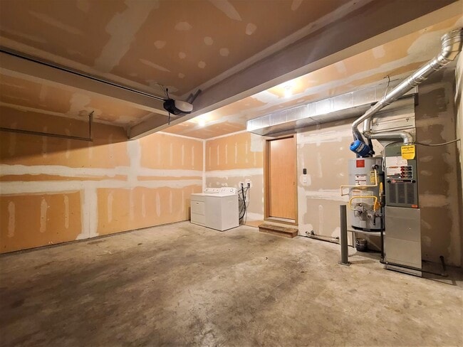 Building Photo - HudDea#7