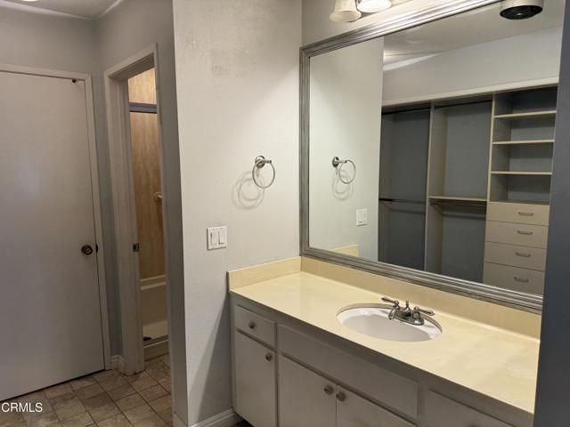 Building Photo - 250 Cordova St