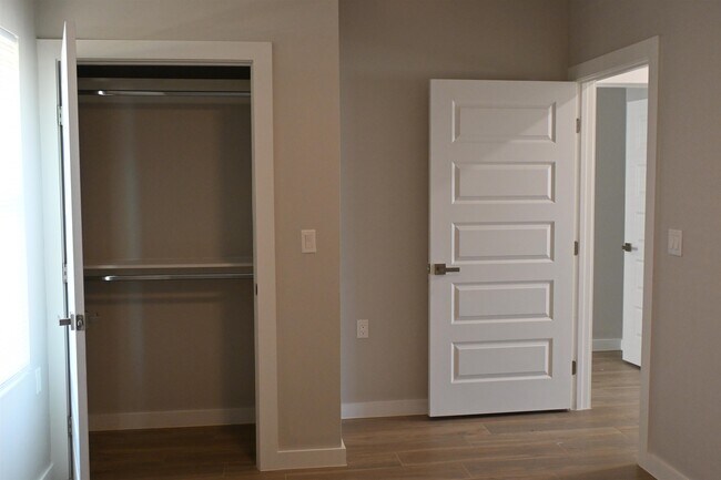 Building Photo - 311 Dorel Dr