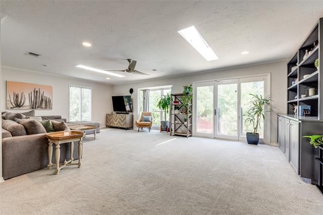 Building Photo - 9805 Estate Ln