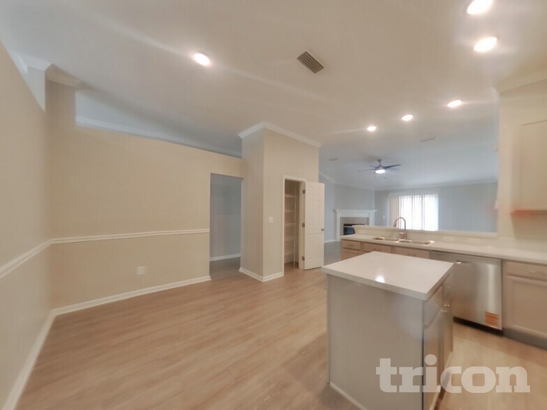 Building Photo - 3208 Ginny Lake Dr