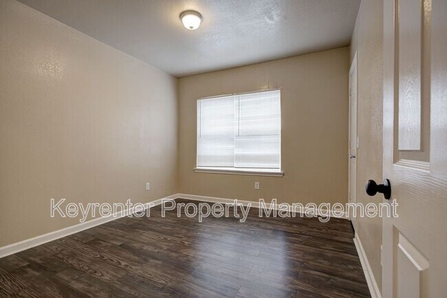 Building Photo - 2325 NW 12th St