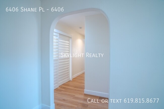 Building Photo - 6406 Shane Pl