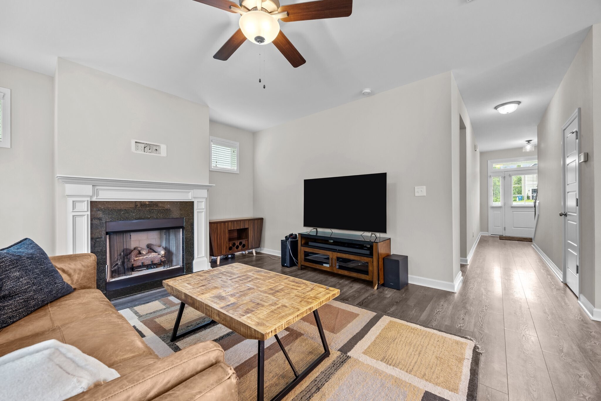 Building Photo - 1165 Camellia Dr