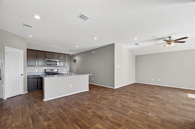 Building Photo - 3311 Specklebelly Dr.