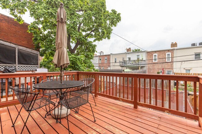 Building Photo - Brand New 3 BD Rowhome