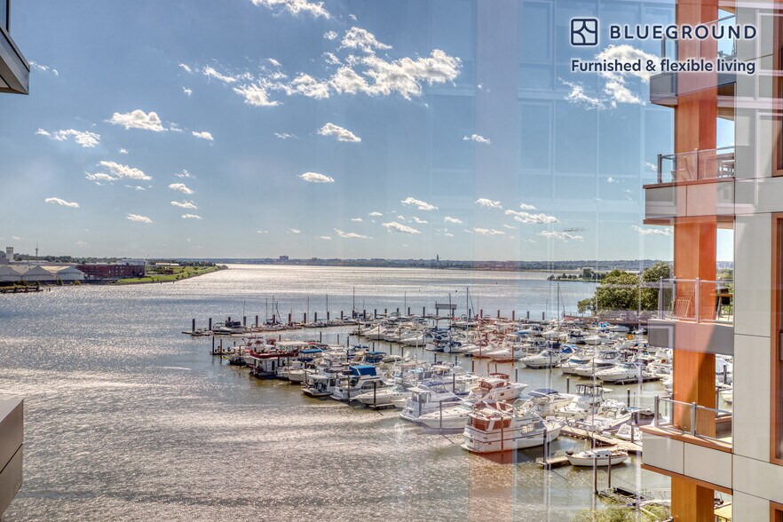 Building Photo - 2121 First Street Southwest-SI FL6-ID345