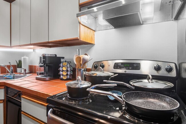 Building Photo - 309 Vine St