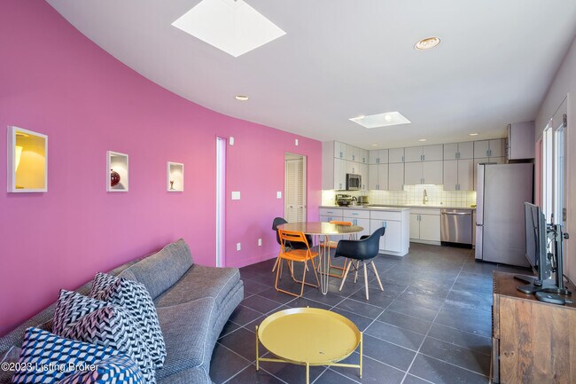 Building Photo - 6 Glen Arden Rd