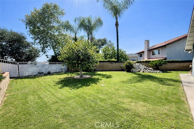 Building Photo - 1108 Eaton Rd