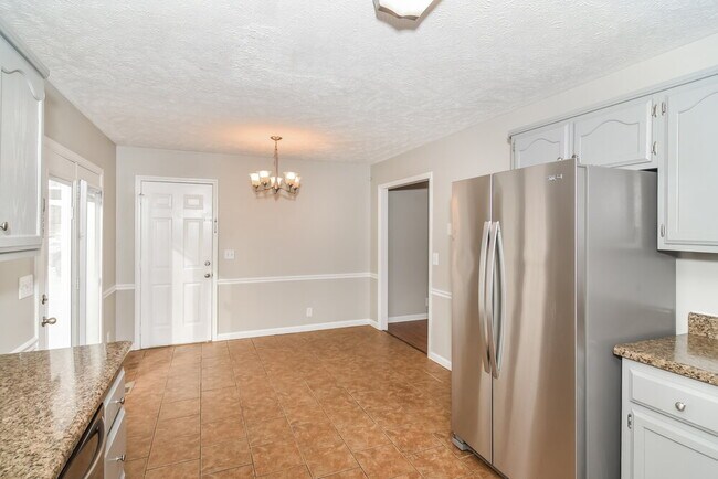 Building Photo - 411 St Francis Ave