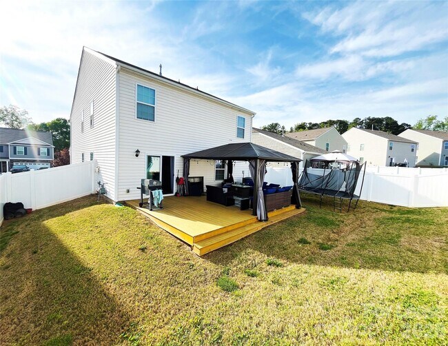 Building Photo - 3044 Winesap Dr