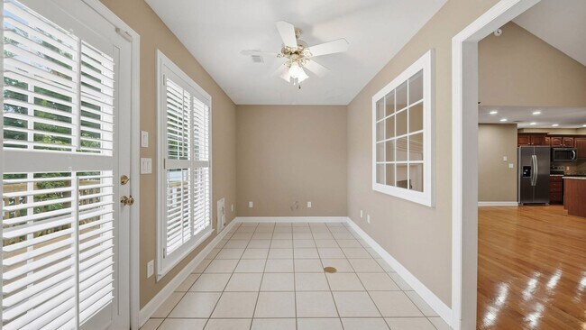 Building Photo - 2 bedroom East Brainerd Townhome