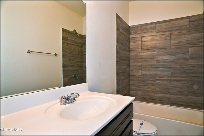 Building Photo - 781 Croxdale St