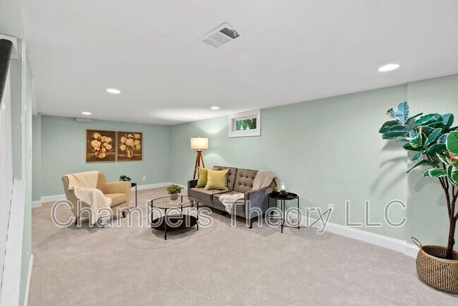 Building Photo - 3318 Holloman Rd