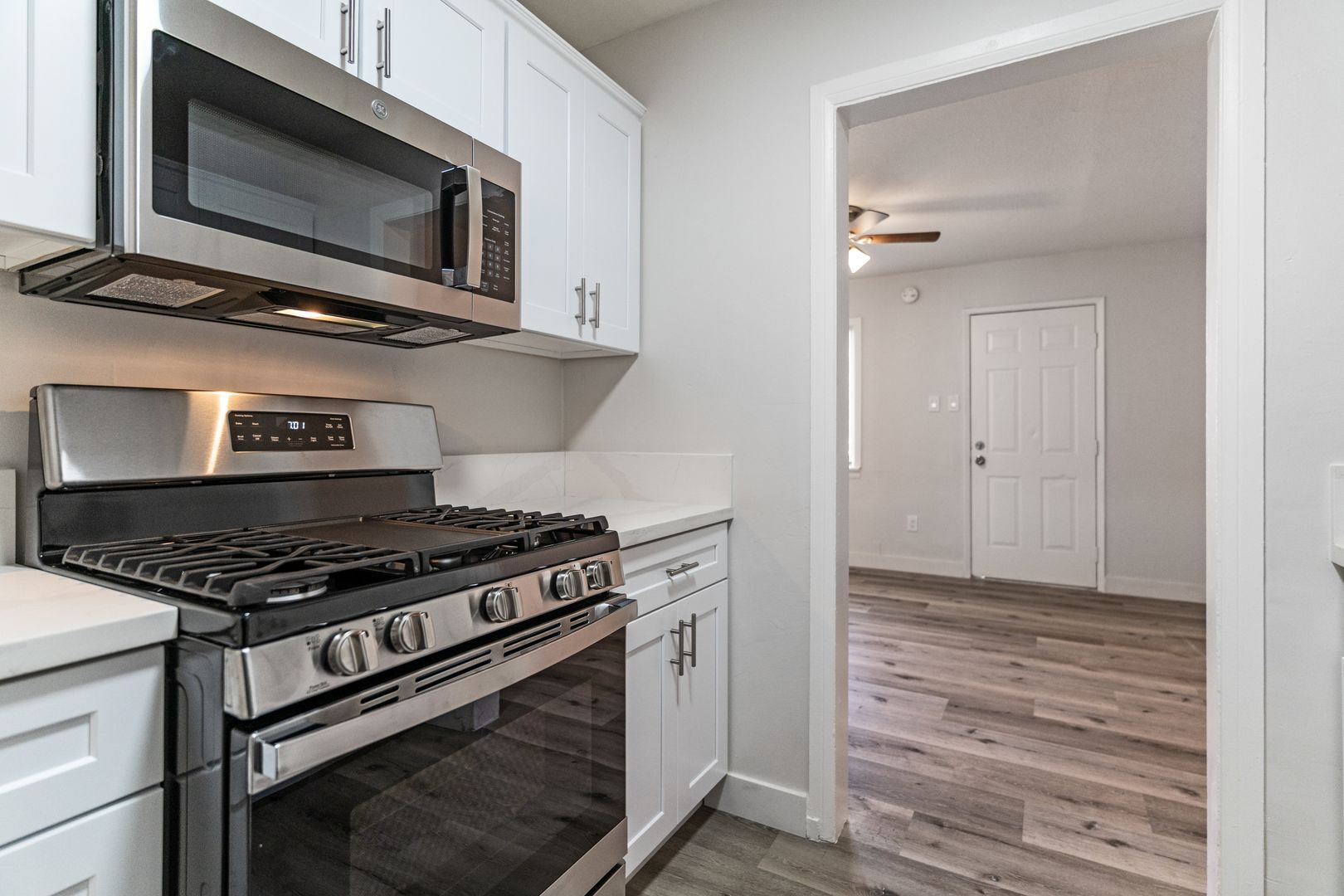 Building Photo - 2652 E 15th St