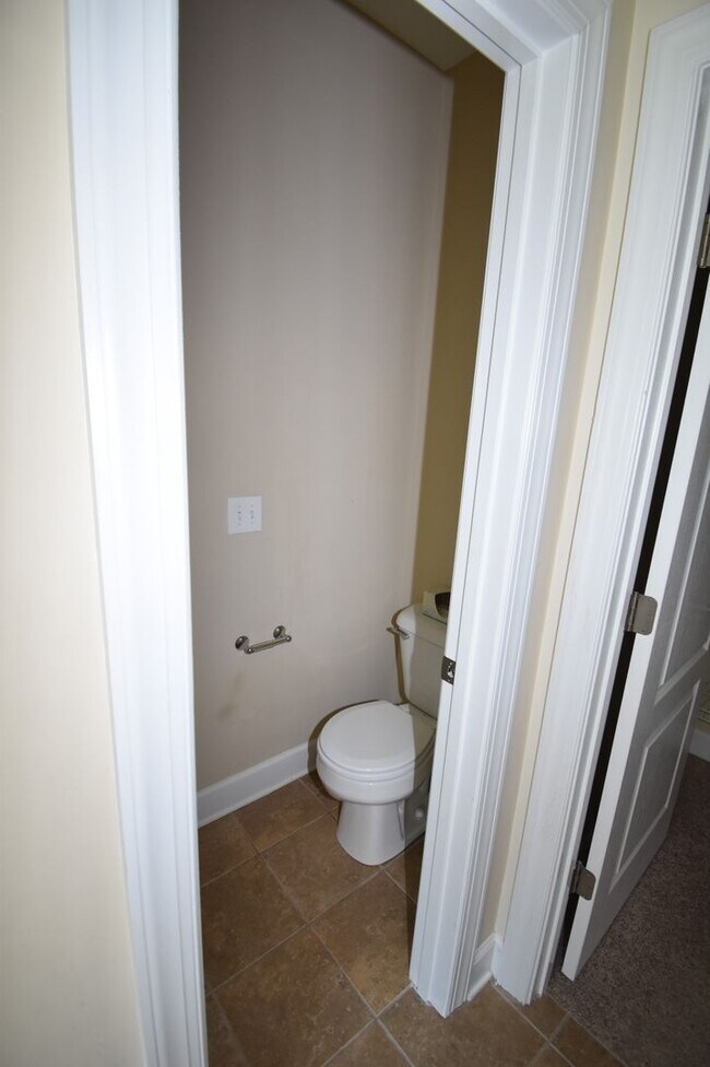 Building Photo - 3 Bedroom Pet Friendly Home For Rent Near ...