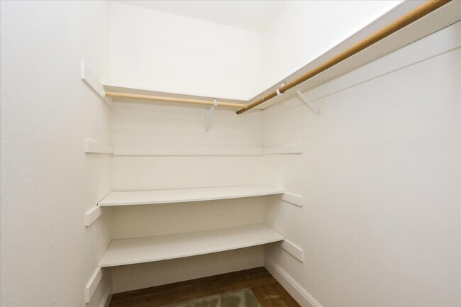 Building Photo - 249 Purple Glen Dr