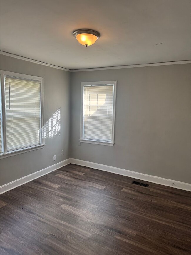 Building Photo - 3678 Nottingham Pl