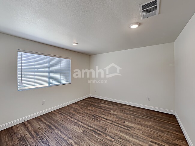 Building Photo - 707 Sienna Rising Dr