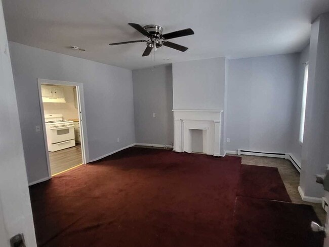 Building Photo - 29 Gifford Ave