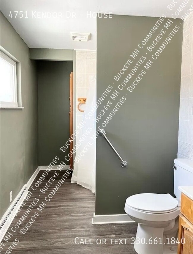 Building Photo - 4751 Kendor Dr