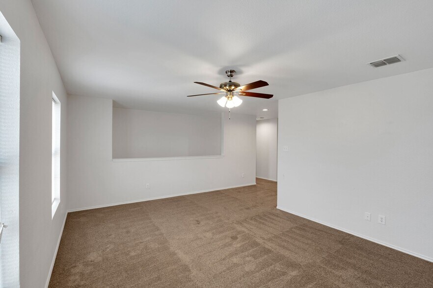 Building Photo - 1205 Saltgrass Dr