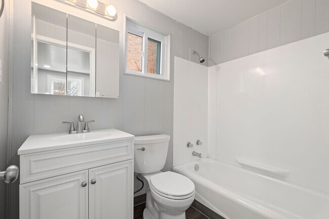 Building Photo - 3900 Howley St