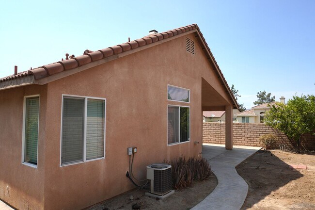 Building Photo - 14752 Eaglehead Mountain Dr