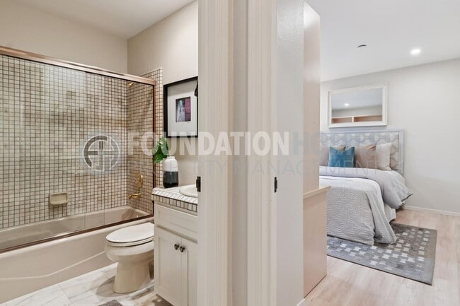 Building Photo - Tranquil Corte Madera Townhouse! DECK! 2 C...