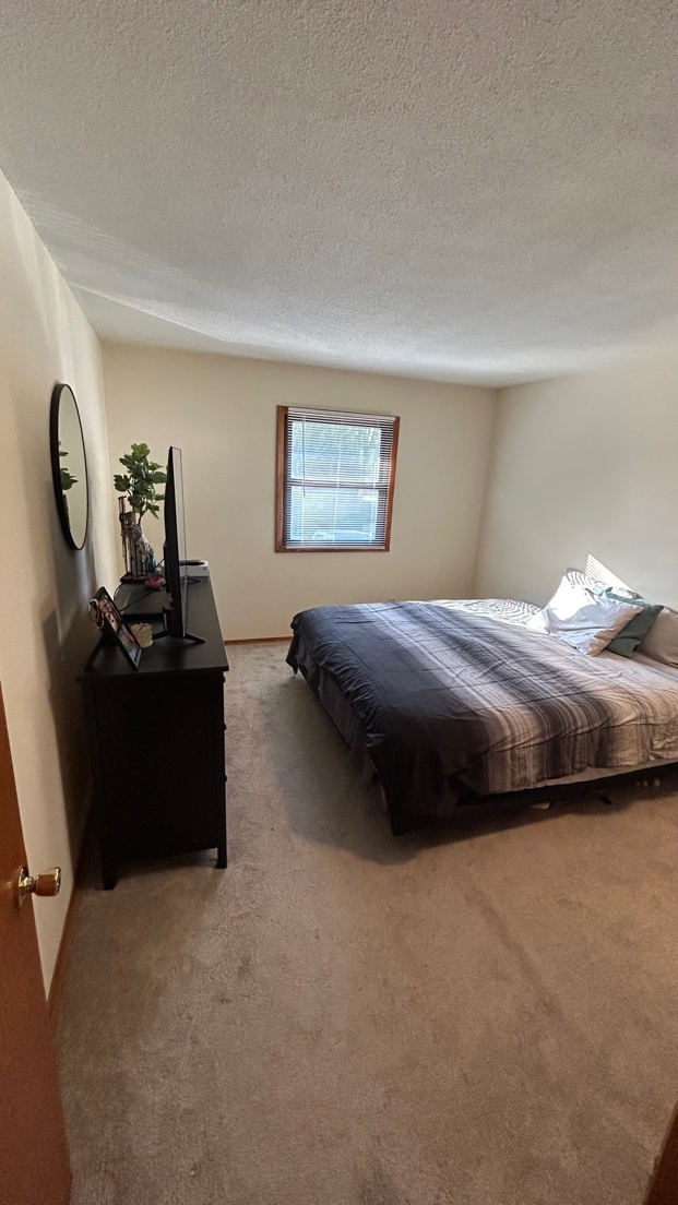 Building Photo - 3640 Oak Ter