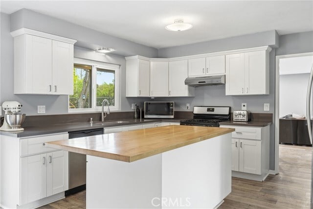 Building Photo - 5500 Blanco Ave