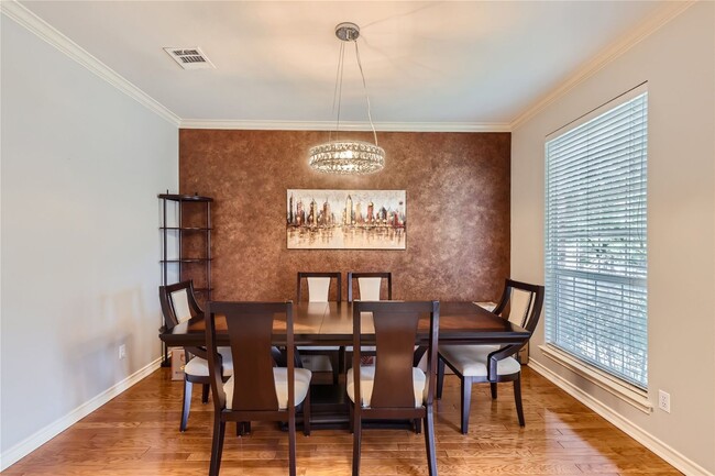 Building Photo - Stunning Home in Guard Gated Community ~ I...