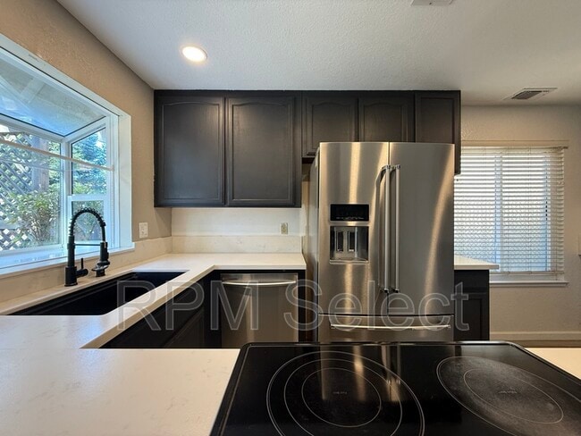 Building Photo - 8670 Sumerlin Ct