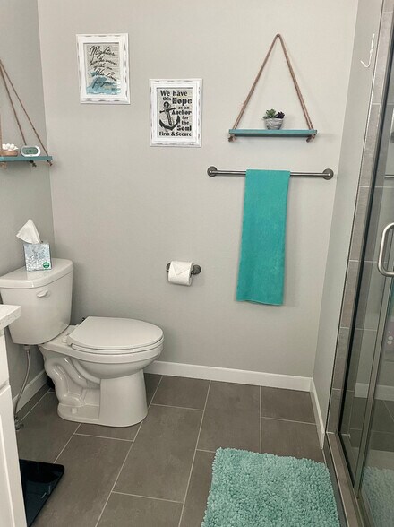 Building Photo - 5328 Freeboot Pt