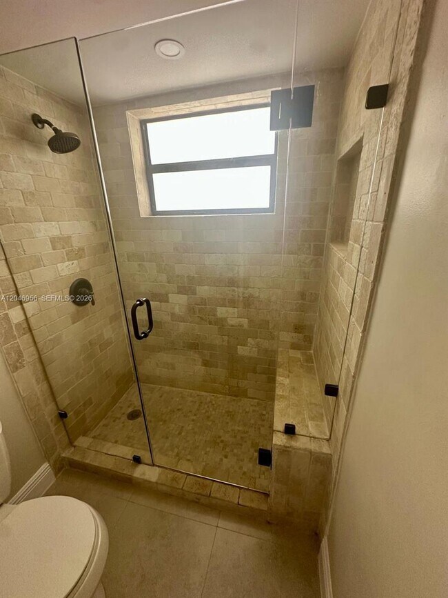 Building Photo - 5839 SW 74th Terrace