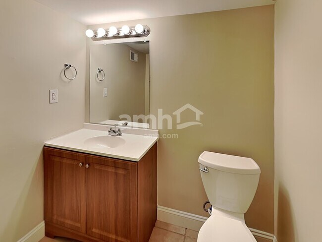 Building Photo - 2021 Cristata Ct