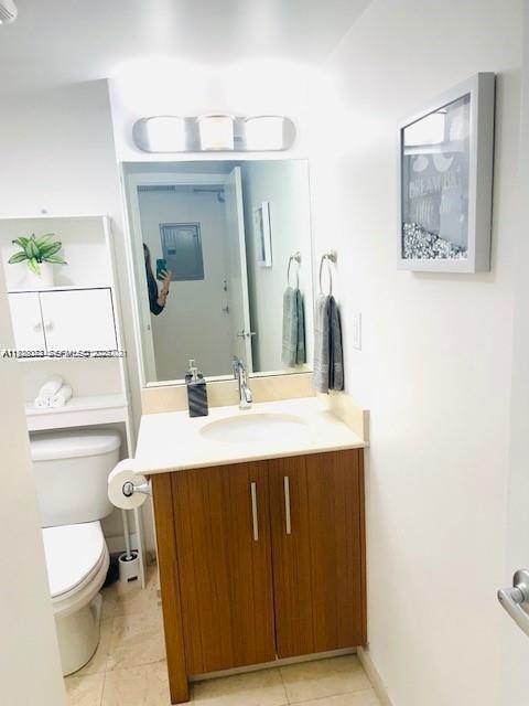 Building Photo - 10275 Collins Ave