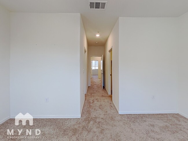 Building Photo - 2988 Silver River Ln