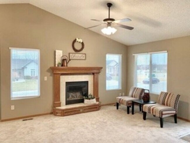 Building Photo - 5 Bedroom Home In Derby