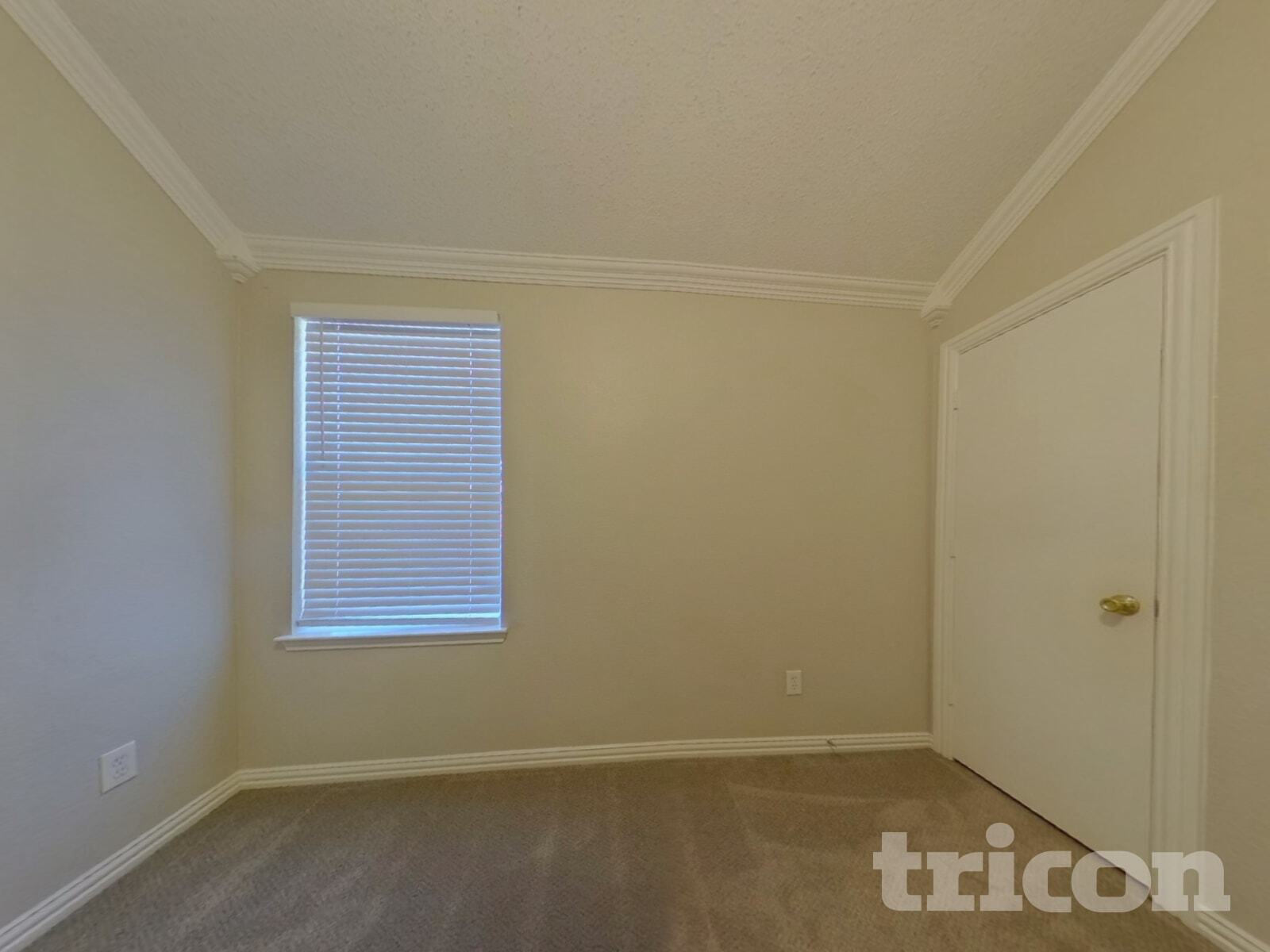 Building Photo - 143 Redbud Dr