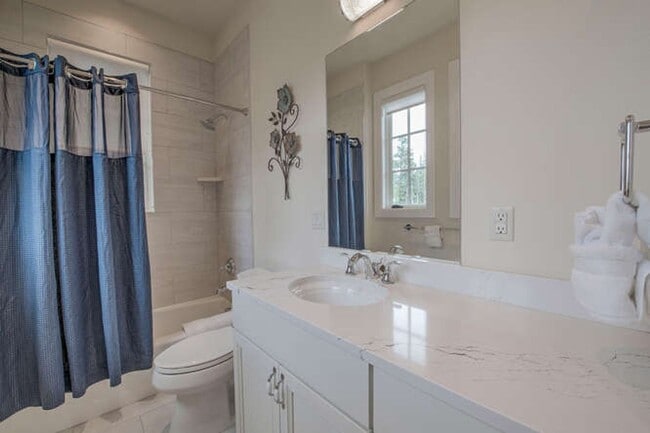 Building Photo - Winter Rental