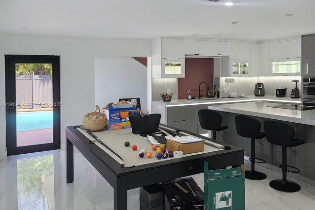 Building Photo - 9313 NW 24th Pl