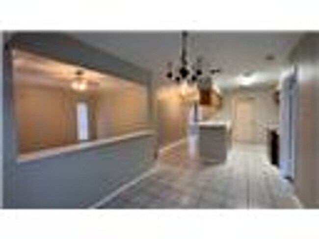 Building Photo - 3bd/2bth House