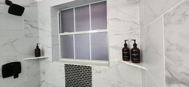 Building Photo - 3603 Zoch Ln