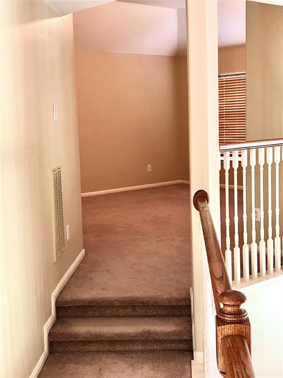 Building Photo - 5402 Silver Oak Dr