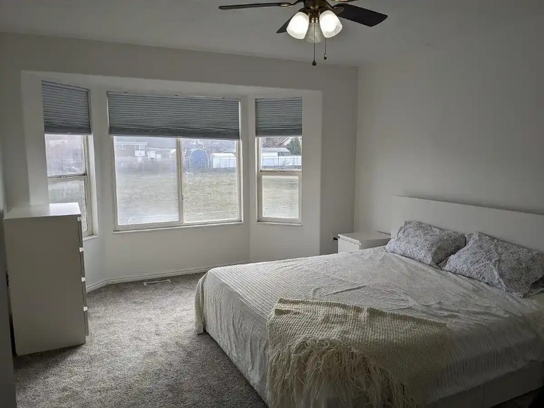 Building Photo - 2126 N 750 W