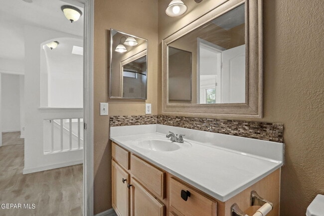 Building Photo - 636 Paseo Hermoso Dr