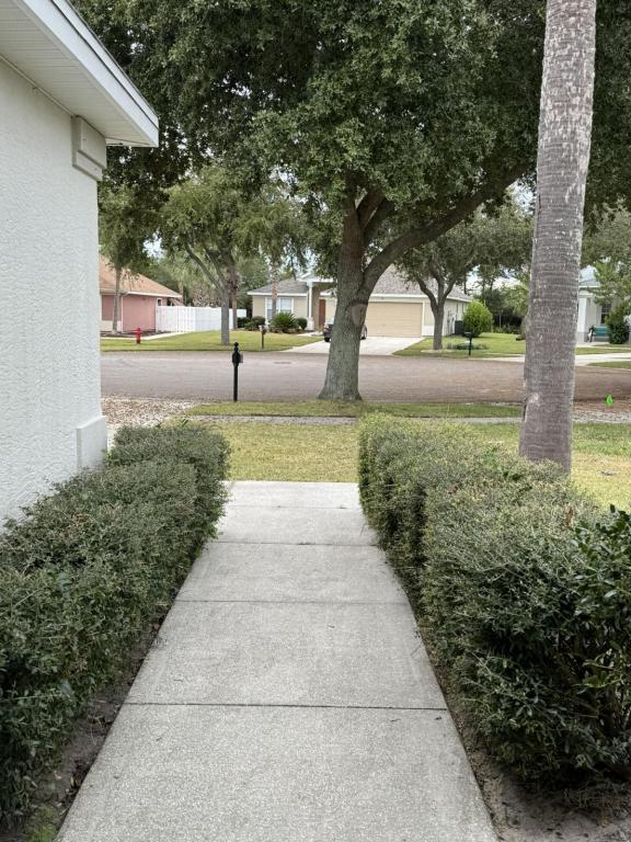 Building Photo - 222 Biltmore Pl